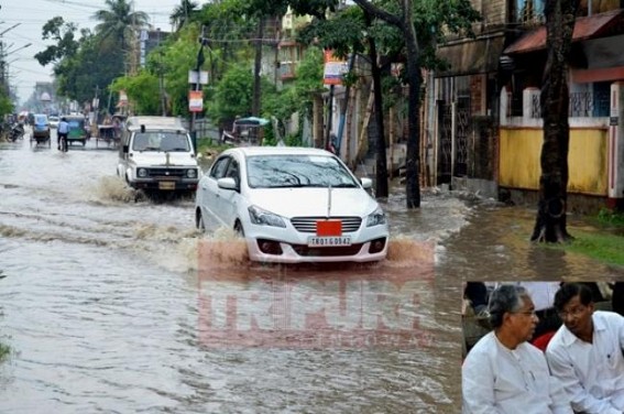 Indeed SMART city â€˜Agartalaâ€™ : clogged drains flood city under corrupt AMC, Transport Ministerâ€™s vehicle â€˜swims throughâ€™ submerged city after Friday rain
